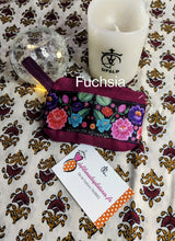 Charger l'image dans la galerie, SAC ou ENSEMBLE POCHETTE /PORTE- MONNAIE, "FLEURS BOHEMES"