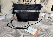 Charger l'image dans la galerie, SAC/pochette en Velours ,ruban avec ses croix de Camargue "OR" (Avec fermeture éclair et pompon,et bandoulière)