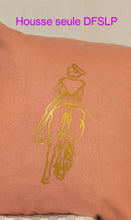 Charger l'image dans la galerie, COUSSIN CAMARGUE "AMAZONE"