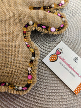 Charger l'image dans la galerie, DÉCORATION D'INTÉRIEUR en toile de jute pailletée et Strass bleus ou rose