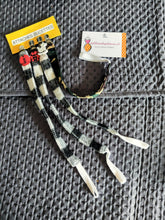 Charger l'image dans la galerie, Attache sucette camargue ou chasse