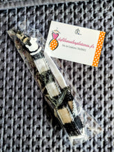 Charger l'image dans la galerie, Attache sucette camargue ou chasse