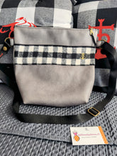 Charger l'image dans la galerie, SAC/ BESACE COUVERTON CAMARGUE en Cuir (PU)