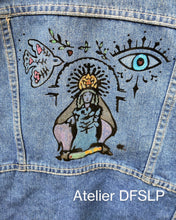 Charger l'image dans la galerie, VESTE en jean femme "taurine"ou "Flamenca"peinte à la main