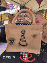 Charger l'image dans la galerie, SAC / CABAS 'Taurin" ou "bohème"en Toile de Jute