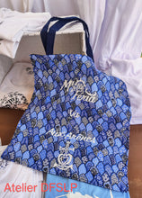 Charger l'image dans la galerie, TOTE BAG Camarguais (Li Saquetoun) en tissu d'indienne avec flocage blanc.