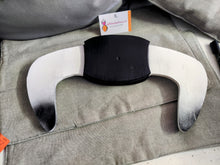 Charger l'image dans la galerie, FRONTAL TAUREAU CAMARGUE en bois et textile pour enfant ou déco