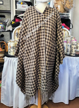 Charger l'image dans la galerie, Cape/poncho Camargue