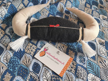 Charger l'image dans la galerie, DOUDOU FRONTAL CAMARGUAIS ou ESPAGNOL (Neutre sans prénom)