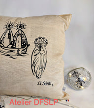 Charger l'image dans la galerie, COUSSIN EN SOIE BOHEME d'inspiration gipsy (IVOIRE)