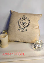 Charger l'image dans la galerie, COUSSIN EN SOIE BOHEME d'inspiration gipsy (IVOIRE)