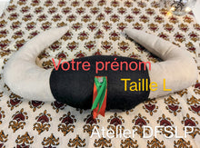Charger l'image dans la galerie, DOUDOU FRONTAL CAMARGUAIS ou ESPAGNOL (TORO BRAVO) (à Personnaliser avec le prénom )