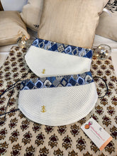 Charger l'image dans la galerie, PETIT SAC BLANC /FEUILLE DE PLUME BLEU