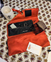 Charger l'image dans la galerie, TROUSSE à COIFFURE (Spécial Arlésienne ou Mireille )