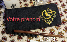 Charger l'image dans la galerie, TROUSSE à COIFFURE avec PRENOM (spécial Arlésienne ou Mireille)