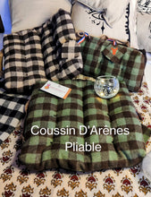 Charger l'image dans la galerie, COUSSIN D'ARENES PLIABLE CAMARGUE (à CARREAUX COUVERTON)