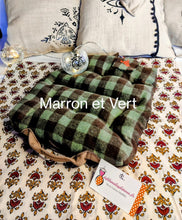 Charger l'image dans la galerie, COUSSIN D'ARENES PLIABLE CAMARGUE (à CARREAUX COUVERTON)