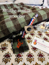 Charger l'image dans la galerie, COUSSIN D'ARENES PLIABLE CAMARGUE (à CARREAUX COUVERTON)