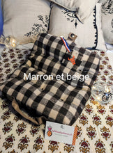 Charger l'image dans la galerie, COUSSIN D'ARENES PLIABLE CAMARGUE (à CARREAUX COUVERTON)