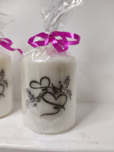 Charger l'image dans la galerie, Bougie "croyances chrétiennes", "amour" et "saint Valentin"