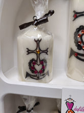 Charger l'image dans la galerie, Bougie "strass" avec dessin "camarguais"