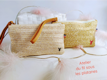 Charger l'image dans la galerie, POCHETTE EN RAPHIA LOGO TORO ( 12 cm x 20 cm-doublée en polycoton marron)chocolat)