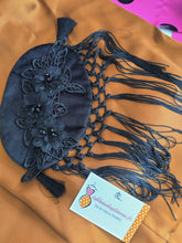 Charger l&#39;image dans la galerie, 2 Broches d&#39;épaulettes  (soie ou velours)à épingler (2 Hombreras Flamencas)
