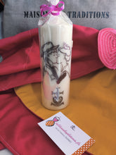 Charger l&#39;image dans la galerie, Bougie avec dessin &quot;Camargue&quot;ou &quot;tradition&quot;
