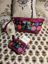 Charger l&#39;image dans la galerie, SAC ou ENSEMBLE POCHETTE /PORTE- MONNAIE,  &quot;FLEURS BOHEMES&quot;
