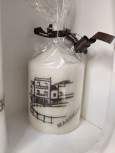 Charger l&#39;image dans la galerie, Bougie avec dessin &quot;nos villes et villages avec leurs legendes&quot;(noir et Blanc)
