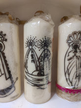 Charger l&#39;image dans la galerie, Bougie avec dessin &quot;Flamenca&quot;ou taurina&quot;
