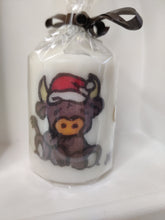 Charger l&#39;image dans la galerie, Bougies avec dessin de &quot;fêtes&quot; Noël 2025
