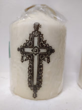 Charger l&#39;image dans la galerie, Bougie &quot;croyances chrétiennes&quot;, &quot;amour&quot; et &quot;saint Valentin&quot;
