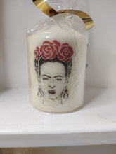 Charger l&#39;image dans la galerie, Bougie avec dessin &quot;Flamenca&quot;ou taurina&quot;
