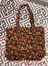 Charger l&#39;image dans la galerie, SAC BOHEME EN VELOURS FLEURI (taille L)
