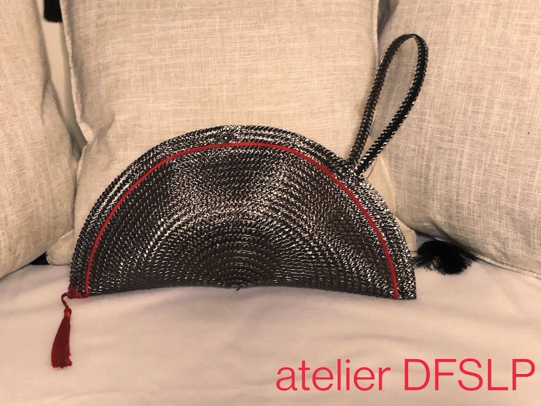 POCHETTE-SAC gris anthracite et rouge /CARTERA DE MANO