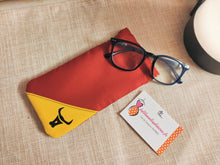 Charger l'image dans la galerie, ETUI à Lunettes "Taurino"
